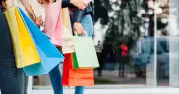 Les tendances mode à adopter pour un shopping réussi